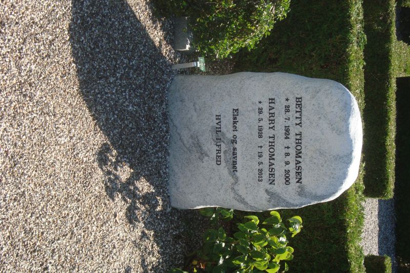 Betty Thomasen.JPG